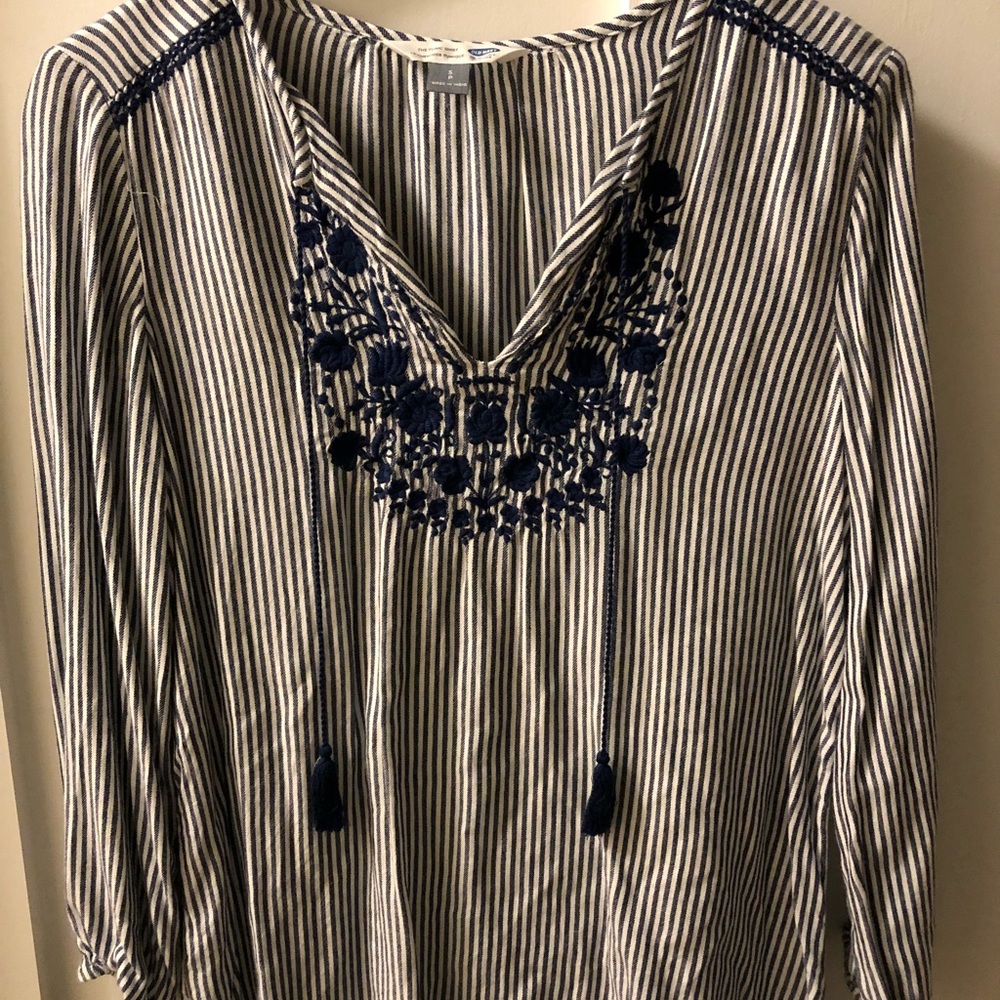 Sweet old navy striped summer top